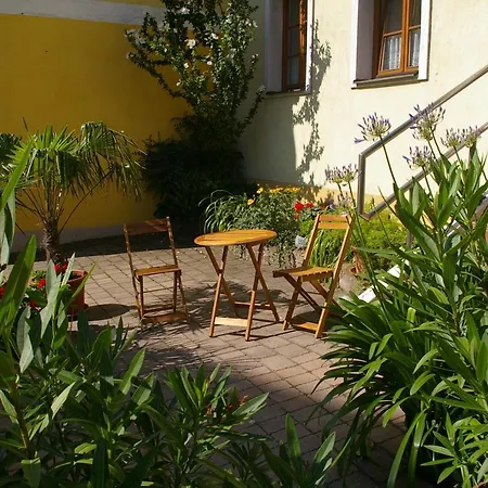 Zum Kapuziner بويزدورف