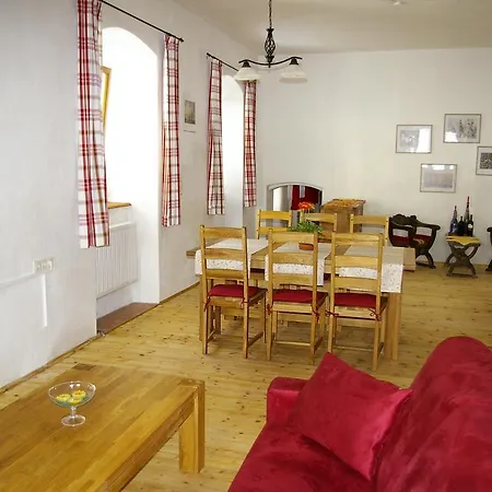 Zum Kapuziner Apartment Poysdorf