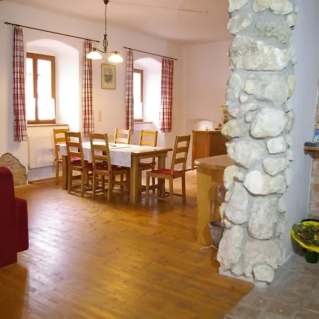 Apartment Zum Kapuziner Poysdorf